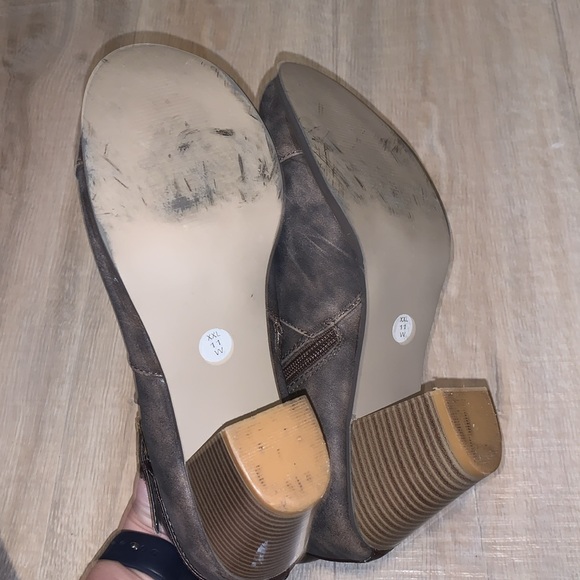 Rue21 ETC! Marble brown zip up heeled boots - Picture 6 of 8